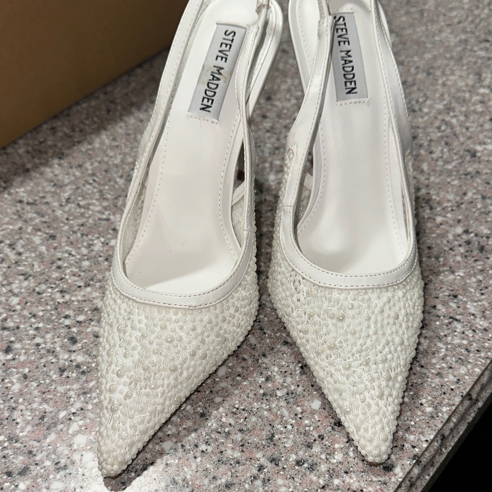 Steve Madden White Beaded Pointed Slingback Heels